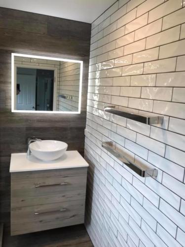 47681528_2005493952880258_489744555143331840_n_(1)_(1)